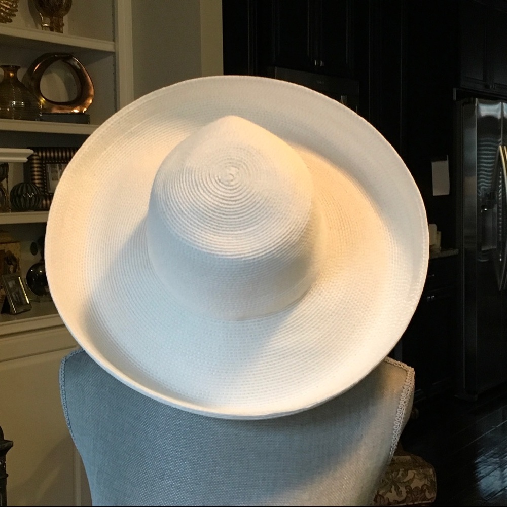 Eric Javits Squishee Hat